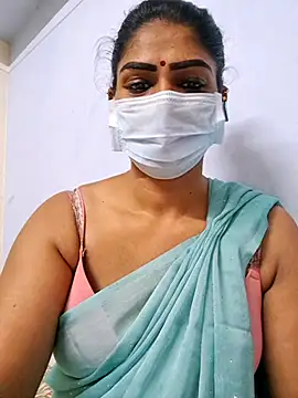 Snapshot of sherlin24 chatting on 09.25.25 sherlin24 online show from 09.25.25