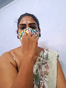 Snapshot of sherlin24 chatting on 10.12.25 sherlin24 online show from 10.12.25