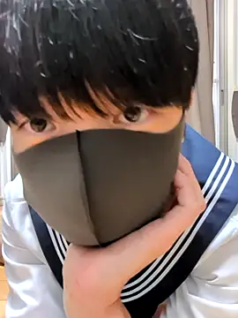 Snapshot of shin_brief chatting on 10.03.25 shin brief online show from 10.03.25