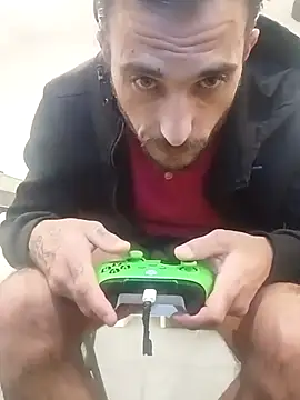 Snapshot of BogossFrench chatting on 11.09.25 BogossFrench online show from 11.09.25