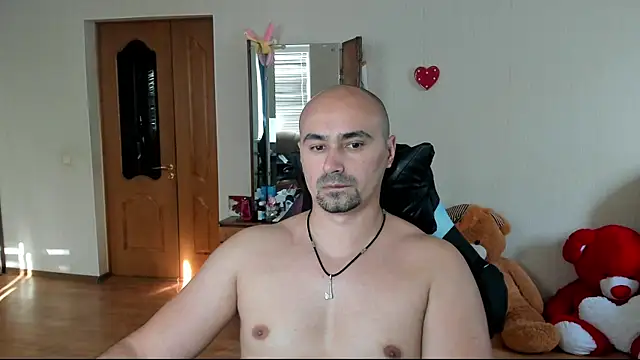 Snapshot of Gri_SH chatting on 09.16.25 Gri SH online show from 09.16.25