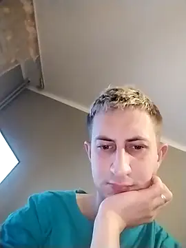 Snapshot of boytwink7 chatting on 10.04.25 boytwink7 online show from 10.04.25