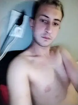 Snapshot of boytwink7 chatting on 10.11.25 boytwink7 online show from 10.11.25