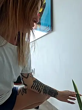 goddessfoxyla online show from 10.16.25