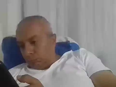 Snapshot of ALFRERM chatting on 10.05.25 ALFRERM online show from 10.05.25