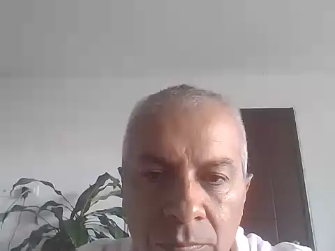 Snapshot of ALFRERM chatting on 10.12.25 ALFRERM online show from 10.12.25