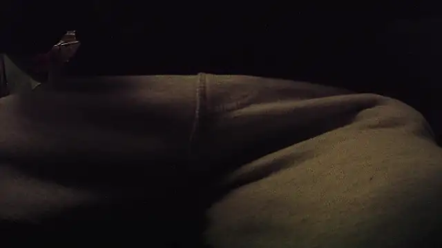 Snapshot of Digitalmodels chatting on 10.19.25 Digitalmodels online show from 10.19.25