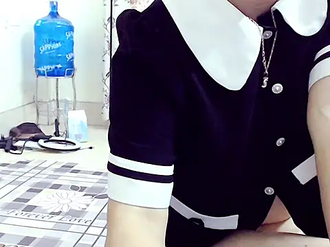 Snapshot of Ami_8x chatting on 10.29.25 Ami 8x online show from 10.29.25