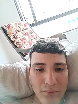 Snapshot of Johan_Dangel chatting on 10.19.25 Johan Dangel online show from 10.19.25