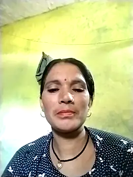 Snapshot of Monika_cut chatting on 09.11.25 Monika cut online show from 09.11.25