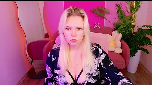 EmillyRogers online show from 10.04.25