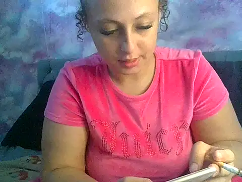 Snapshot of Welsh_Maya19X chatting on 10.11.25 Welsh Maya19X online show from 10.11.25