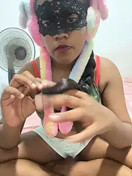 Snapshot of vinushi chatting on 10.05.25 vinushi online show from 10.05.25