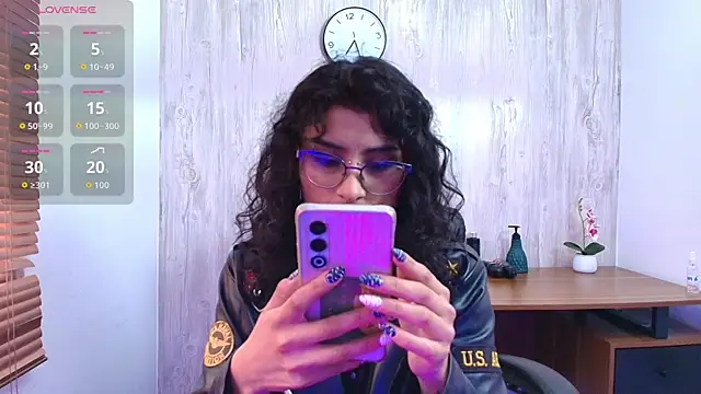 Snapshot of LilyRouset chatting on 09.20.25 LilyRouset online show from 09.20.25