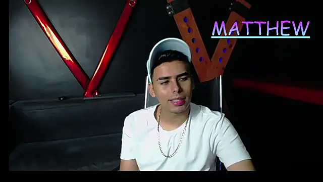 Snapshot of Matthewlodge chatting on 10.06.25 Matthewlodge online show from 10.06.25
