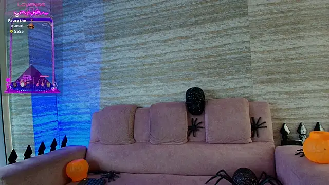 Teffy Cute  online show from 10.20.25