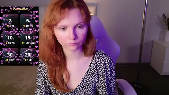 Snapshot of AlisHanson chatting on 09.16.25 AlisHanson online show from 09.16.25