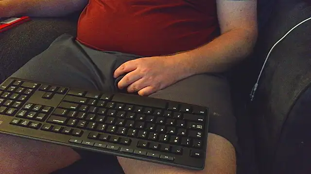 thighguy30 online show from 10.21.25