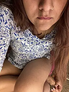 Snapshot of Varonicababy chatting on 11.10.25 Varonicababy online show from 11.10.25