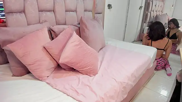 Snapshot of bianca_naviss chatting on 11.06.25 bianca naviss online show from 11.06.25