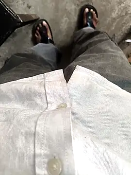 Snapshot of theindianjason chatting on 09.25.25 theindianjason online show from 09.25.25