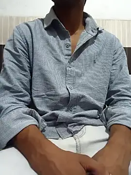 Snapshot of theindianjason chatting on 10.15.25 theindianjason online show from 10.15.25