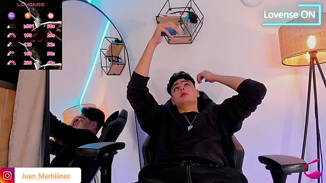 Snapshot of Im_Juaniito chatting on 10.11.25 Im Juaniito online show from 10.11.25