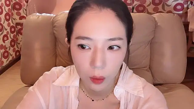 miss-lin online show from 10.03.25