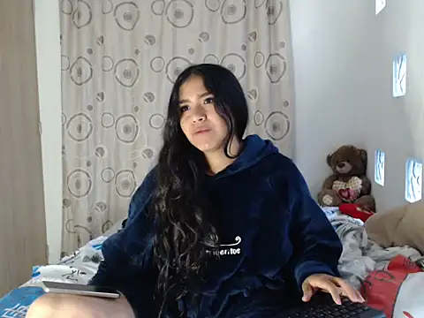 Pamela mua online show from 09.20.25
