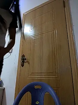 Snapshot of luy-xinh02 chatting on 10.03.25 luy-xinh02 online show from 10.03.25