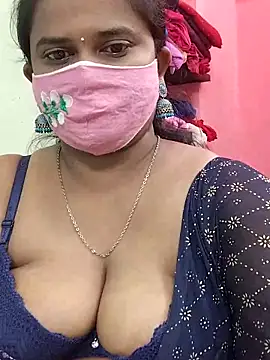 Snapshot of Diya_Rani chatting on 10.30.25 Diya Rani online show from 10.30.25