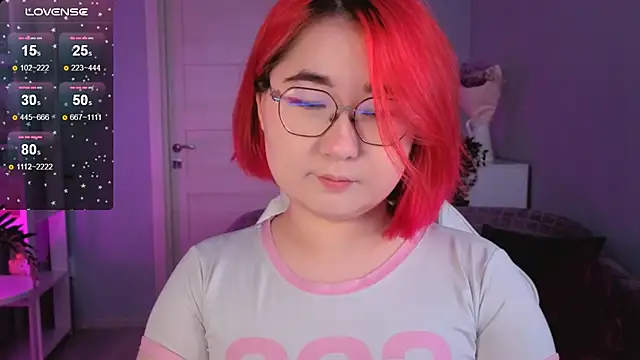 Sexy Peachy online show from 09.22.25