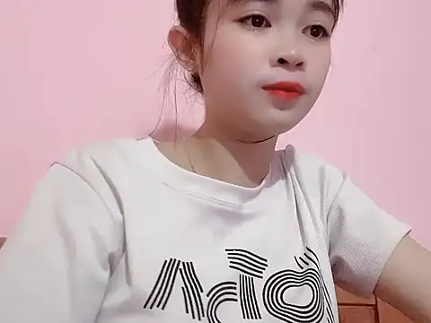 Snapshot of Suna7383 chatting on 10.08.25 Suna7383 online show from 10.08.25