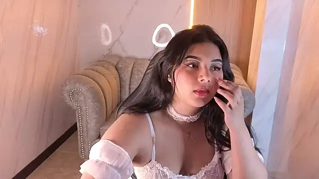 mia hot tf online show from 10.20.25