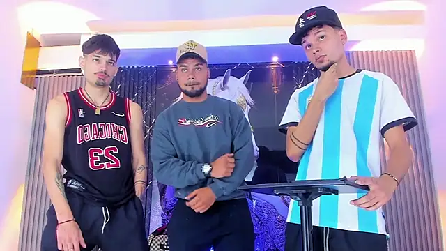 Snapshot of Iam_Steven chatting on 10.11.25 Iam Steven online show from 10.11.25