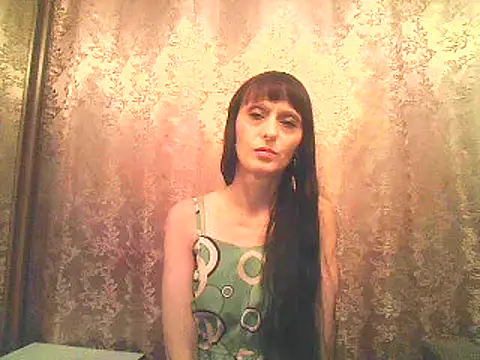Snapshot of Irivana chatting on 10.20.25 Irivana online show from 10.20.25