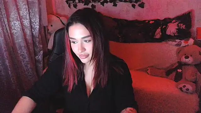 Snapshot of Amireth chatting on 09.24.25 Amireth online show from 09.24.25