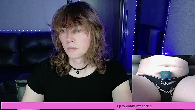 Snapshot of tsellieryder chatting on 10.26.25 tsellieryder online show from 10.26.25