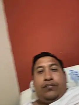 Snapshot of dannybs05 chatting on 09.15.25 dannybs05 online show from 09.15.25