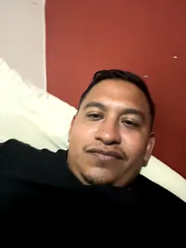 Snapshot of dannybs05 chatting on 10.01.25 dannybs05 online show from 10.01.25