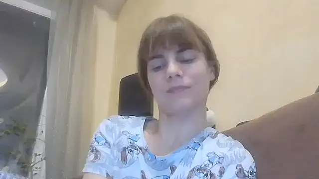 Snapshot of Loriven chatting on 10.13.25 Loriven online show from 10.13.25