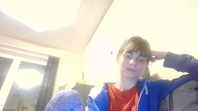 Snapshot of Loriven chatting on 11.01.25 Loriven online show from 11.01.25