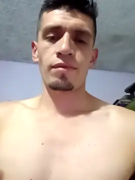 Snapshot of Andyvergagrande chatting on 09.20.25 Andyvergagrande online show from 09.20.25