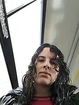 Snapshot of irisstorm chatting on 09.29.25 irisstorm online show from 09.29.25