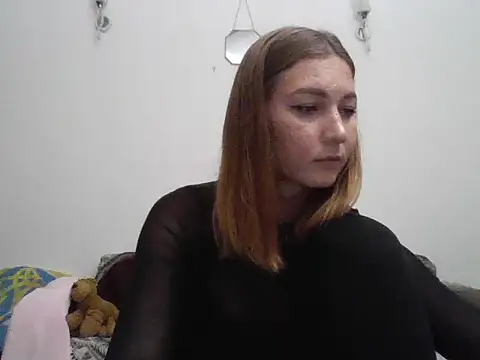 Snapshot of Lysorah chatting on 11.03.25 Lysorah online show from 11.03.25