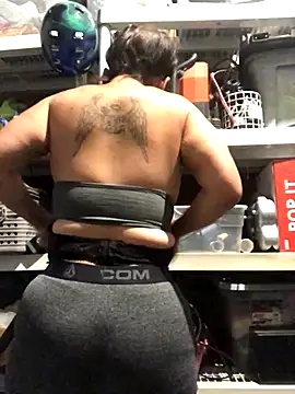 Snapshot of juiicy001 chatting on 10.11.25 juiicy001 online show from 10.11.25