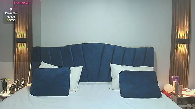 MiaHotmez online show from 09.27.25