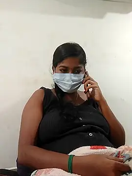 Snapshot of TAMIL_AMMUKUTTYY chatting on 09.19.25 TAMIL AMMUKUTTYY online show from 09.19.25