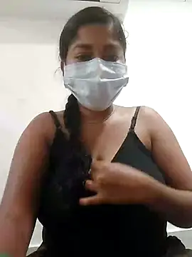 Snapshot of TAMIL_AMMUKUTTYY chatting on 09.24.25 TAMIL AMMUKUTTYY online show from 09.24.25