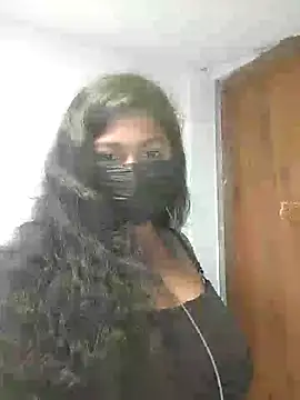 Snapshot of TAMIL_AMMUKUTTYY chatting on 10.06.25 TAMIL AMMUKUTTYY online show from 10.06.25